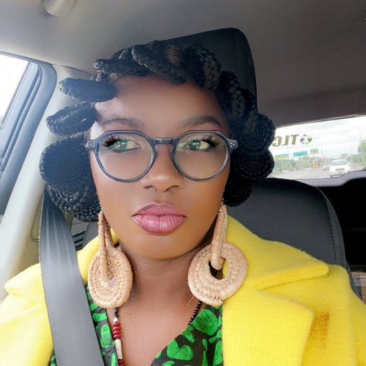 R A F F I A E A R  I N G S